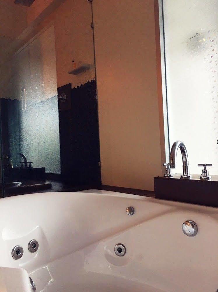 Vana Wellness Resort Nong Khai Exterior foto